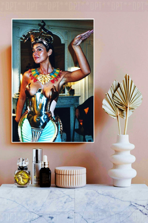 Monica Bellucci | Asterix & Obelix- Mission Cleopatra (2002) | Vintage Hollywood Actress | Art Print | Wall Frame