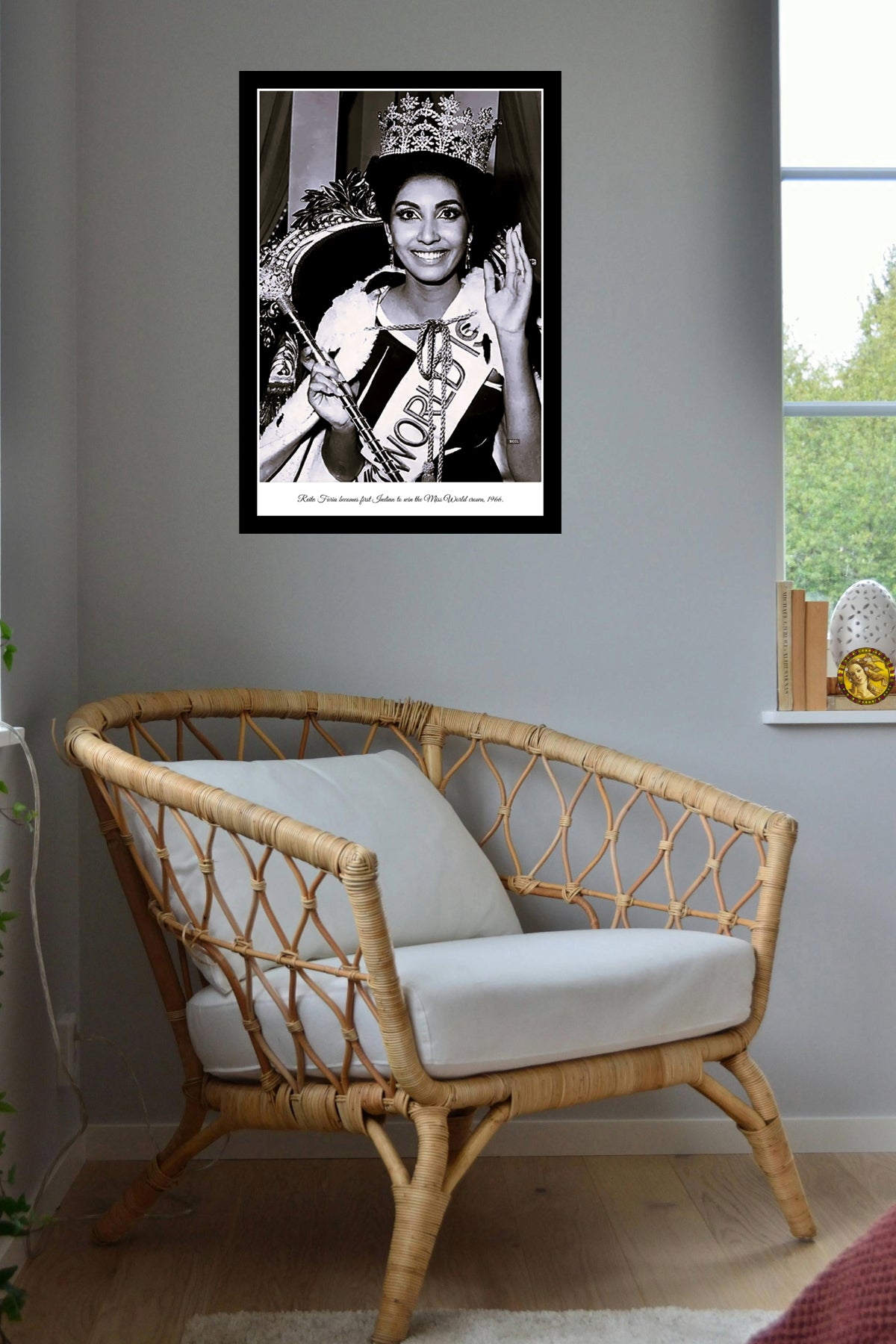 Reita Faria Becomes First Indian To Win The Miss World Crown 1966 | Vintage Iconic Photograph | Wall Frame